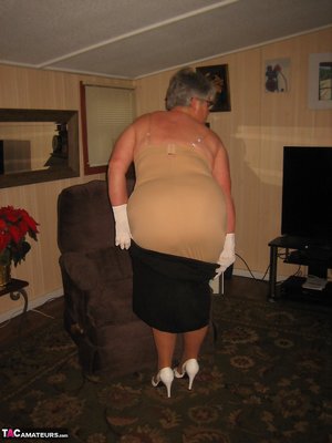 TAC Amateurs pleased to share with you a free gallery with Girdle Goddess xxx gallery 271126